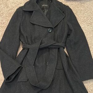 Nine West Black Trench Coat with Notched Lapel and Belt